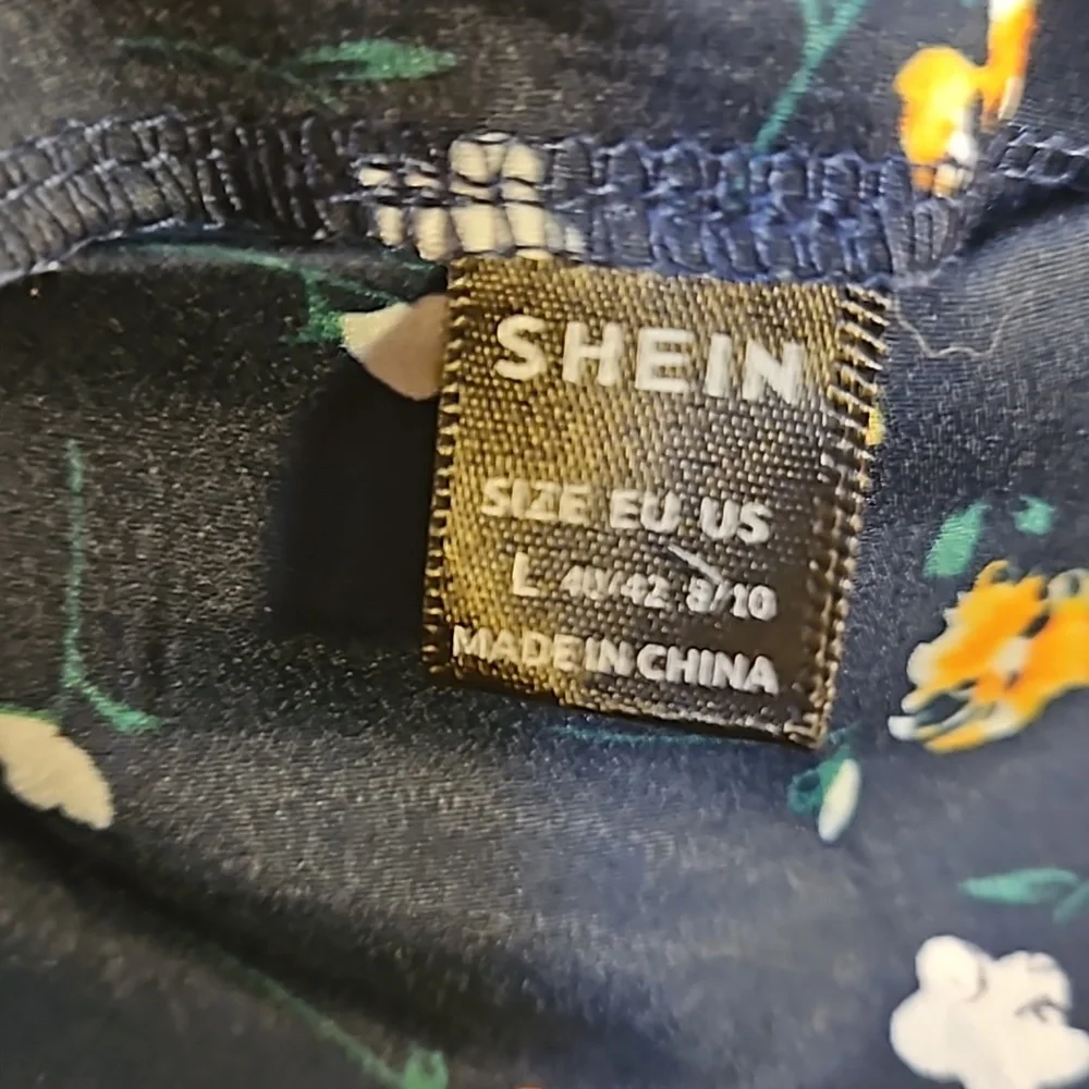 Shein Skirt - Picture 4 of 8